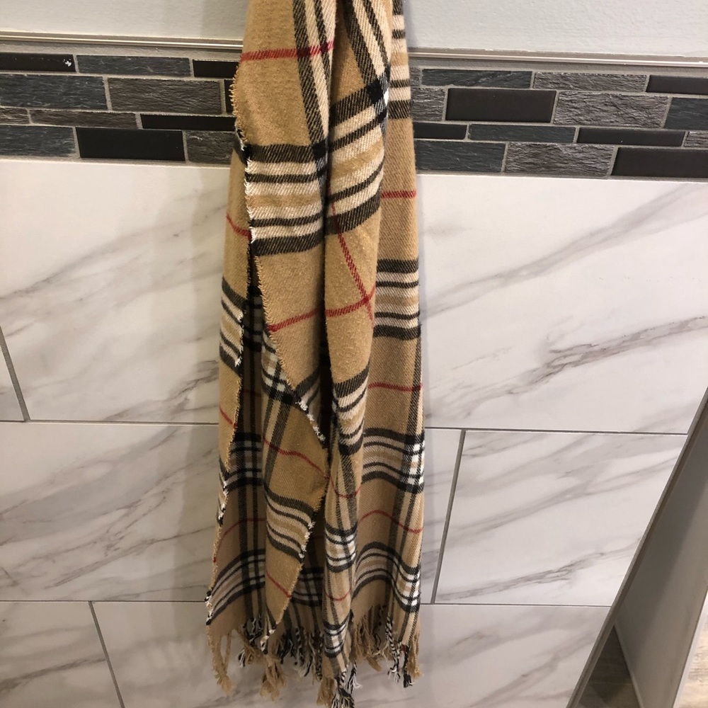 Scarf - Picture 2 of 2